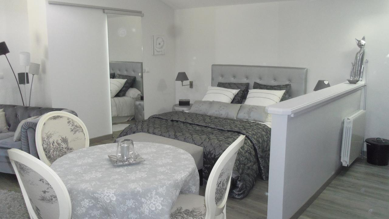 Bed and Breakfast Mas De L'Air - Maison De Charme Noves Exterior foto