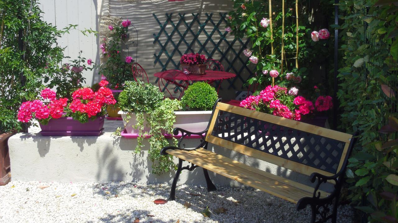 Bed and Breakfast Mas De L'Air - Maison De Charme Noves Exterior foto