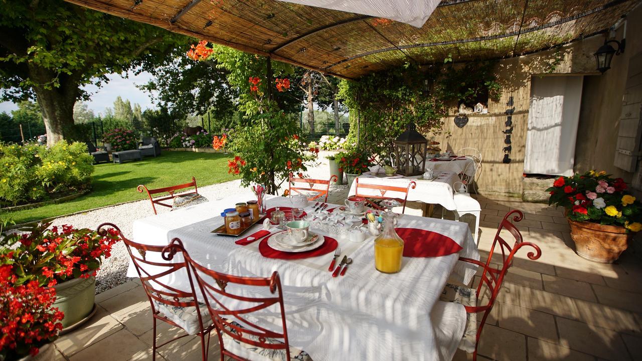Bed and Breakfast Mas De L'Air - Maison De Charme Noves Exterior foto